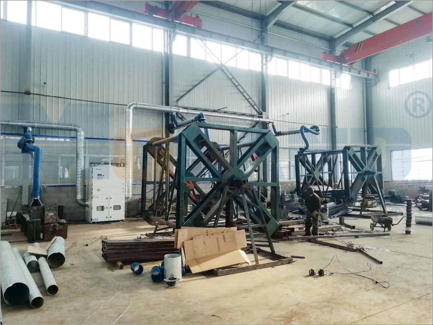 1568598815931640.jpg 塔基標(biāo)準(zhǔn)節(jié)焊接集中除塵2.jpg